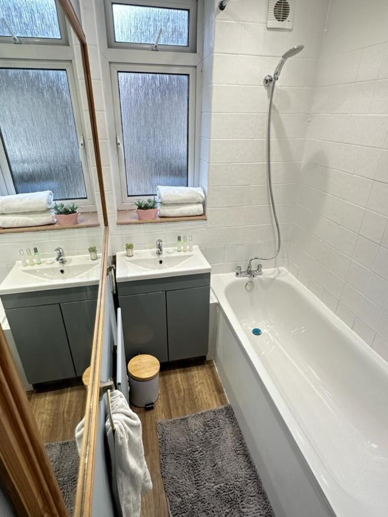 Beautiful Family Apartment London Ngoại thất bức ảnh