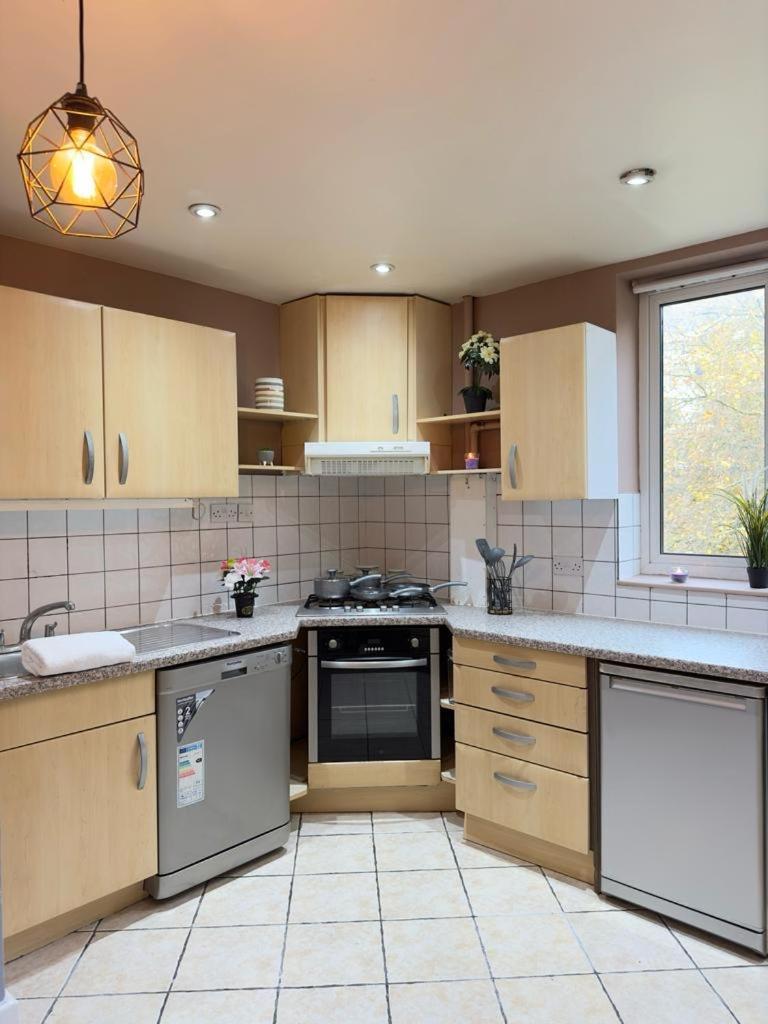 Beautiful Family Apartment London Ngoại thất bức ảnh